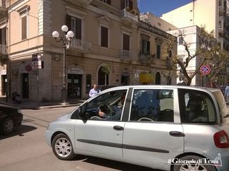 Collisione in via Moro: centro di Trani semi paralizzato per mezz'ora