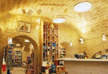 Trani porta fortuna: due opere presentate a «Scrittori nel tempo» in lizza per il premio Strega