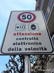 Prima i segnali, adesso i plinti, infine i velobox: Trani, in via Falcone, fra poco, non si correrà più