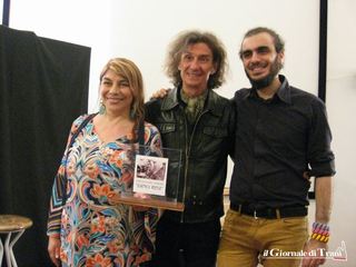 Se «baresità» fa rima con «comicità», è successo anche a Trani: l'Anonima Gr torna ed incanta al «Dino Risi»