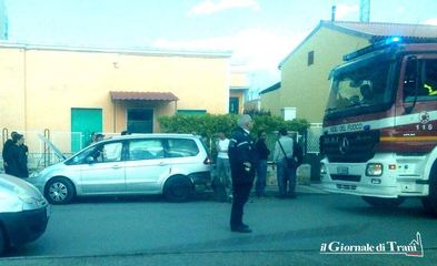 Esplode vano motore di auto nei pressi dello stadio di Trani, nessun ferito