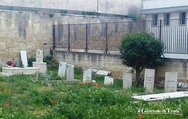 Nel cimitero di Trani le salme degli evangelici sono ormai introvabili. Il pastore scrive al sindaco: «Degrado intollerabile»