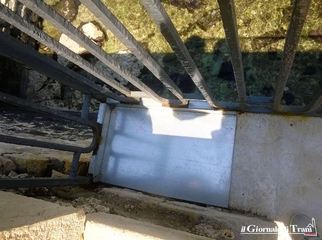 Villa di Trani, ripristinata la pavimentazione della balconata pericolosa. Le foto prima e dopo