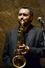 Ancora musica al Dino Risi di Trani: oggi «Jazz standards e original songs» con Attilio Troiano. Le info