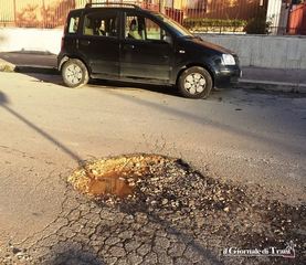 Non buche, ma «voragini»: Comune di Trani, lavori urgenti in alcune strade con gara da 10mila euro