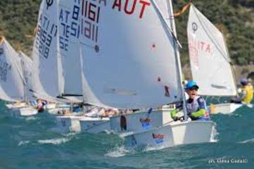 Lega Navale Trani: si avvia a conclusione il progetto scuola, al via i corsi estivi di vela