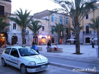 Fanno portierato, ma vengono pagati come guardie armate: la Vigilanza di Trani sospende tre servizi comunali
