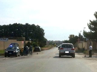 Auto contro trattore sulla Trani-Andria: due feriti lievi