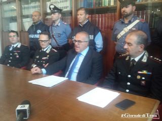 VIDEO. Procura e Carabinieri smantellano «banda del buco» a Bisceglie: avevano colpito anche a Trani. Dieci arresti, anche quattro donne