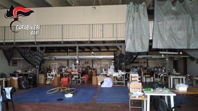 VIDEO. Sfruttamento della manodopera: i Carabinieri di Trani sequestrano un capannone