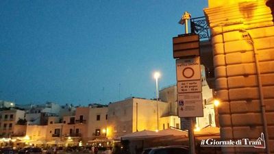 AGGIORNATO. In via Prologo ancora problemi e via Mario Pagano chiusa: al porto di Trani, varchi spenti fino a giovedì