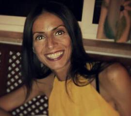 Per la rassegna «sTrani incontri» oggi Gilda Policastro e la tranese Paola De Benedictis