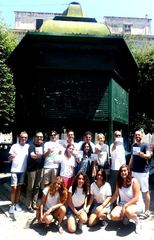 Informazioni turistiche, aperto tutti i giorni il chiosco di piazza della Repubblica grazie a Trani Incoming e alla scuola «Aldo Moro»