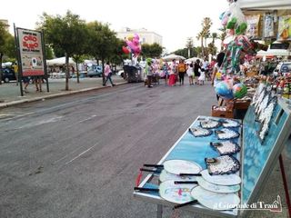 Lutto cittadino a Trani, alla festa del Carmine bancarelle soltanto domenica