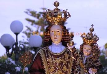 Trani religiosa, video e foto della processione per la Vergine del Carmelo