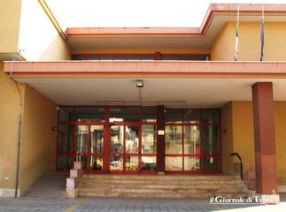 Manutenzione straordinaria in sei scuole di Trani, emanate le gare d'appalto: tutte le cifre