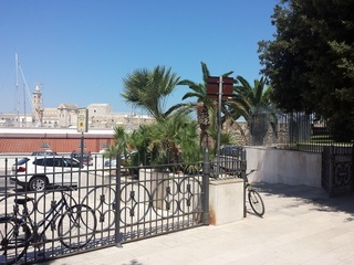 Villa di Trani, riaperto da oggi il terzo ingresso: i cittadini gradiscono. Servizio all'Auser fino al 25 settembre