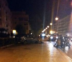 Trani, auto fuori controllo in via Superga: albero abbattuto e veicolo distrutto, illeso l'occupante