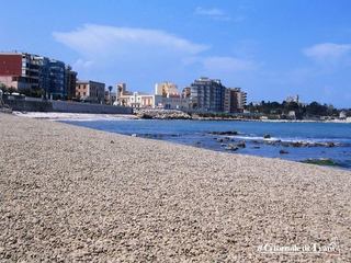 Scoglio di Frisio, il Comune di Trani aggiudica la gara per la nuova ghiaia: lavori buoni... per la prossima estate