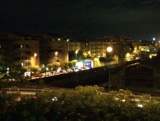 Trani, succede tutto in via Verdi: ieri sera, auto in fiamme in un box