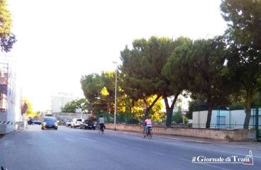 Villa Telesio a Trani, dopo la caduta di pezzi di tufo riaperto il traffico veicolare solo in via Enrico de Nicola