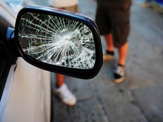 Truffa dello specchietto, e non solo: nuovi casi segnalati a Trani