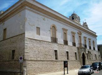 «Nuovo» ospedale di Trani, grosse trasformazioni per l'ex pediatrico. Ed in piazza Gradenigo, si pensa ad un parcheggio interrato