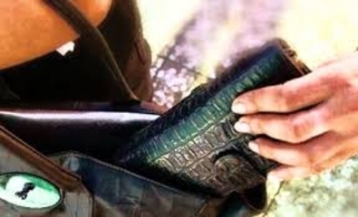 Sottrassero un portafoglio ad Empoli, arrestate a Trani le due responsabili