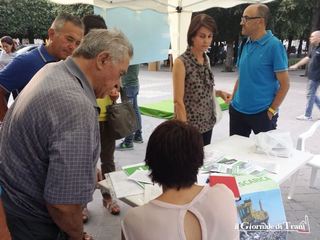 Trani, oggi il comitato «Chiudiamo la discarica» torna in piazza