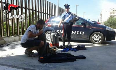 Pescavano datteri, i carabinieri di Trani e la capitaneria denunciano cinque persone
