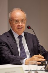 Davigo ai Dialoghi di Trani: «Si ricorre ai giudici perché il sistema tutela più i delinquenti»