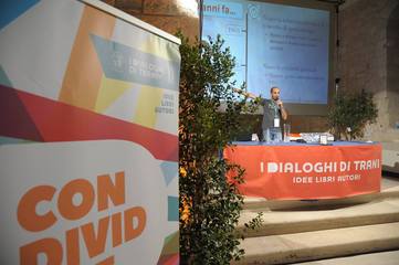 Dialoghi di Trani, il gran finale nel segno di Costituzione e bellezza. Fra gli ospiti, anche Vittorio Sgarbi