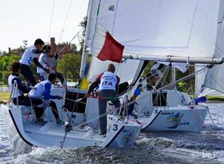 Torna dall'Australia e porta a Trani uno splendido bronzo: Valerio Galati terzo ai Mondiali univarsitari di vela