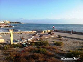 Ex «La vela», la Procura di Trani indaga contro ignoti. Ed il dirigente ordina la messa in sicurezza