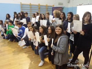 Trani, la media Rocca è sempre più «British». Consegnati gli attestati dello scorso anno, riparte il progetto «Cambridge»