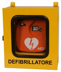 Finisce la notte bianca, resta il defibrillatore: da oggi, la villa di Trani sarà «cardioprotetta». Inaugurazione alle 16.30