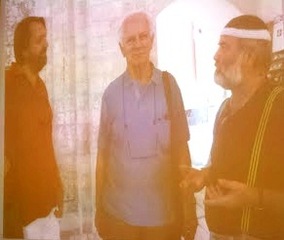 Cesare Colafemmina socio onorario postumo di Obiettivo Trani al termine di una bella serata di ricordi e rivelazioni