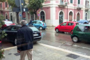 Trani, impatto in corso Imbriani all'ora di punta: solo danni e disagi