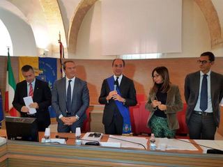 Barletta-Andria-Trani, oggi il giuramento di Giorgino. E spegne le polemiche sul compenso del segretario generale