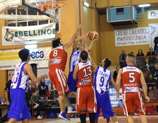 Trani gioca tanto e vince poco, Corvino: «Peccati di crescita, ma crediamo fortemente in questo gruppo»