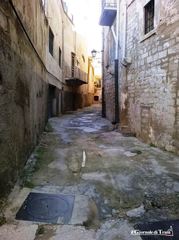 Trani e i pezzi di storia dimenticati: vico la Giudea abbandonato a se stesso