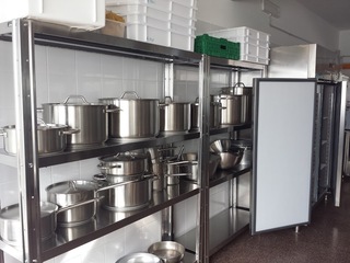 Un mezzo pubblico per gli studenti dell’Enogastronomico di Trani: la richiesta di “Giovani italiani”