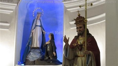 VIDEO. Trani religiosa, fiaccolata di quartiere in onore di Cristo redentore