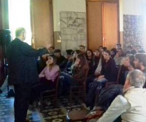 Brunetto Salvarani agli studenti del “De Sanctis” di Trani: «Tra palco e religione»