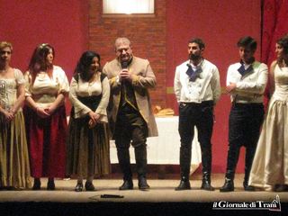 Doppio sipario su «Scene in comune»: fine della rassegna e possibile addio a Trani