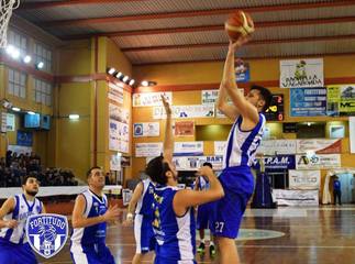 Trani sbatte la porta in faccia a Bari (80-54), Olimpia passeggia ad Altamura: 118-5