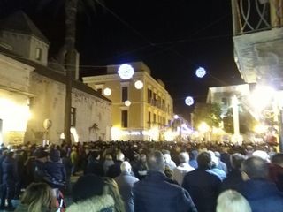 VIDEO. Un bagno di folla per l'omaggio di Trani all'Immacolata, Bottaro: «La Madonna ci aiuti a non sbagliare ed essere più vicini a chi ha bisogno»