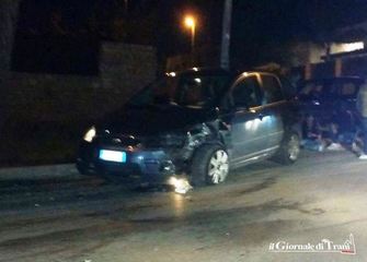 Trani, incidente frontale in via Pozzo piano. Due feriti in codice rosso