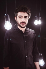 Krispino, mix solidale: tutti in beneficenza i compensi delle sue tre esibizioni natalizie a Trani