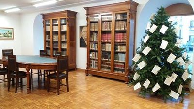 Oggi nella biblioteca di Trani scambio di auguri tra il sindaco e gli operatori culturali della città
